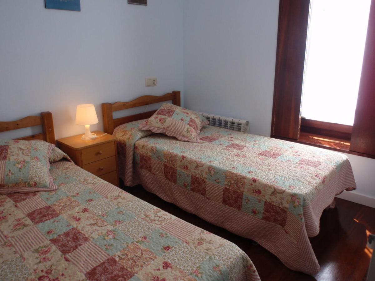 Escuadros Apartment Бенаск Екстериор снимка
