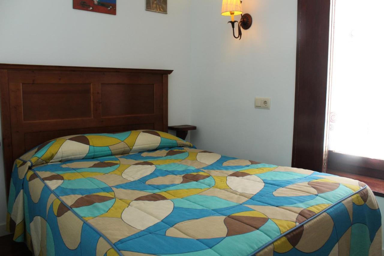 Escuadros Apartment Бенаск Екстериор снимка